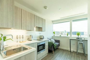 1 bed studio, Union Street, Devonshire Green, Sheffield, S12FU - Image 1